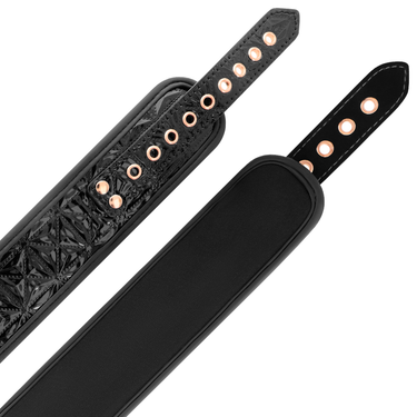 Collare Bondage con Catena d'Argento e Morsetti per Capezzoli